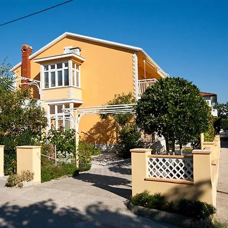 Limona Apartman Baška