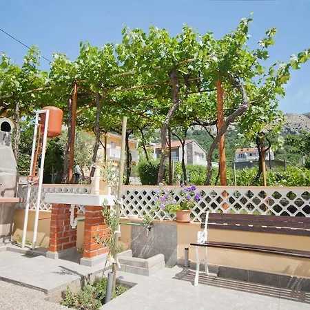 Limona Apartman Baška