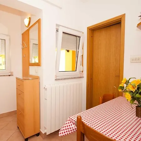 Apartman Limona *
